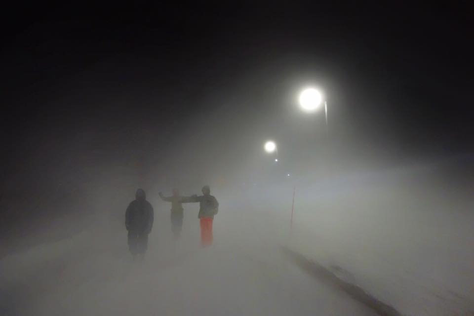 Hikes in a snowstorm in Longyearbyen. 