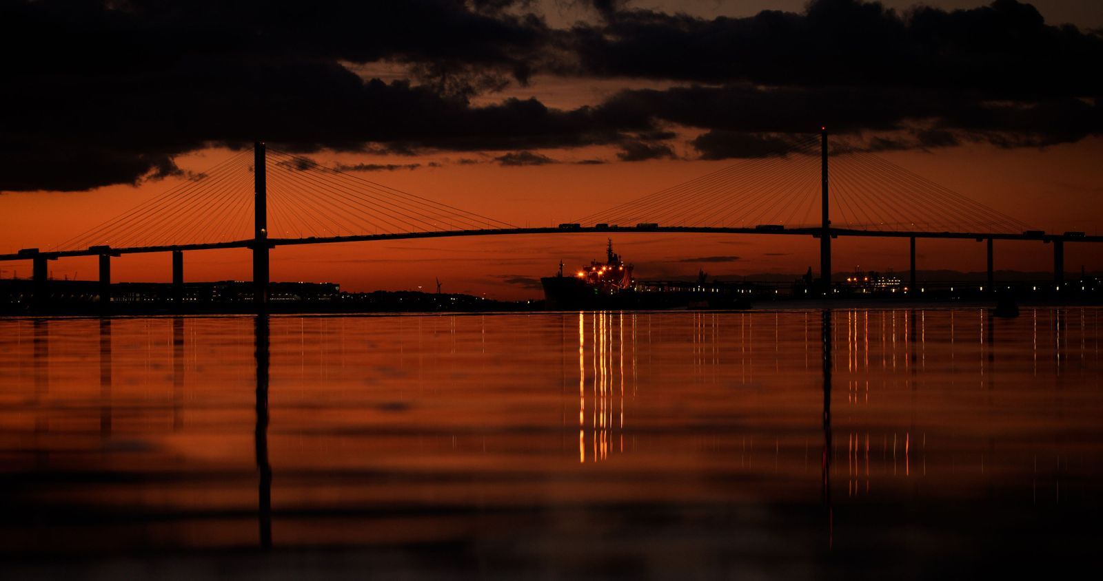 Sunset on the Isle of Grain-Woolwich trail, which can be walked either way, and runs from the coast to London