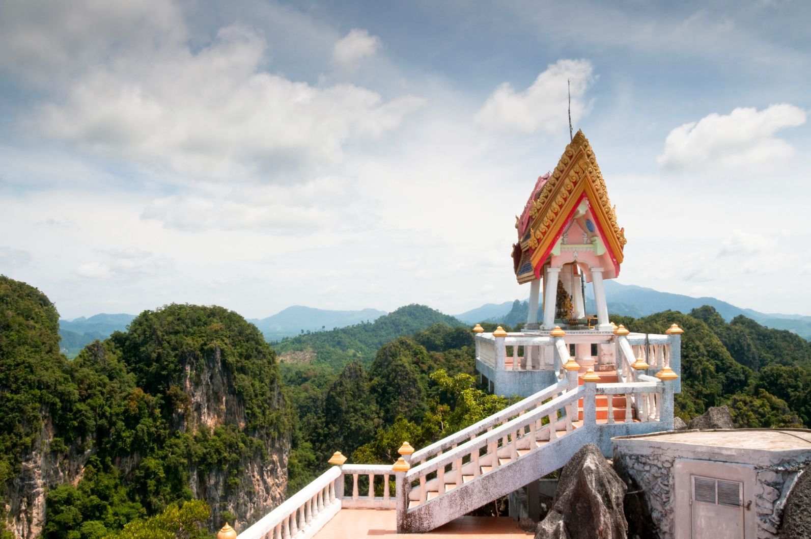 The small temple at one end of the Tiger Cave Temple complex in Krabi, Thailand