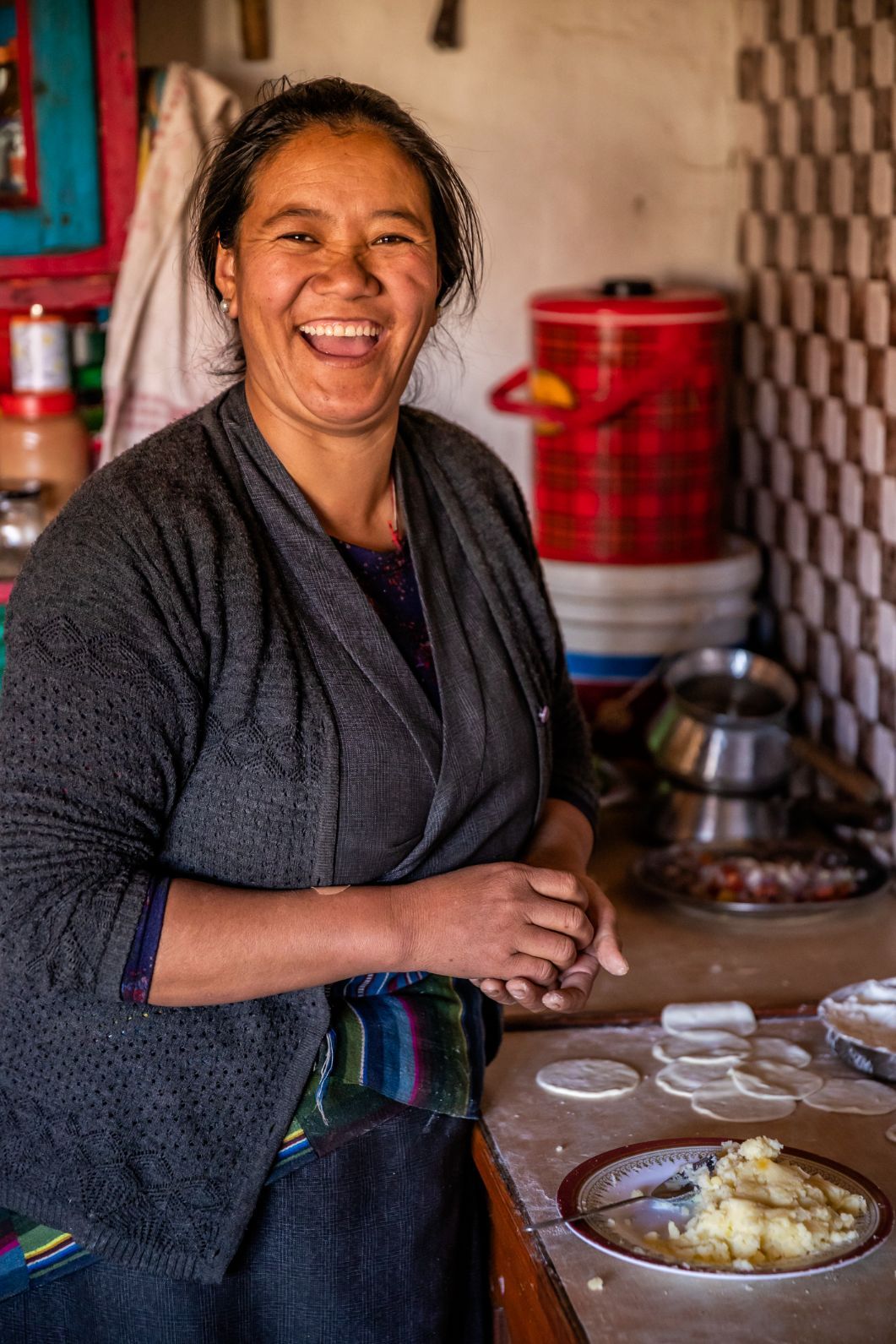 Making momos in Upper Mustang, a type of dumplings with meat, popular in Nepal. Photo: Getty