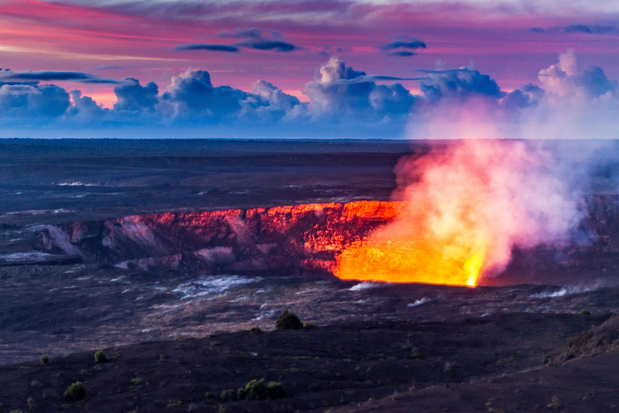 Dawn breaks at the Kīlauea, an active volcanic crater in Hawaii.