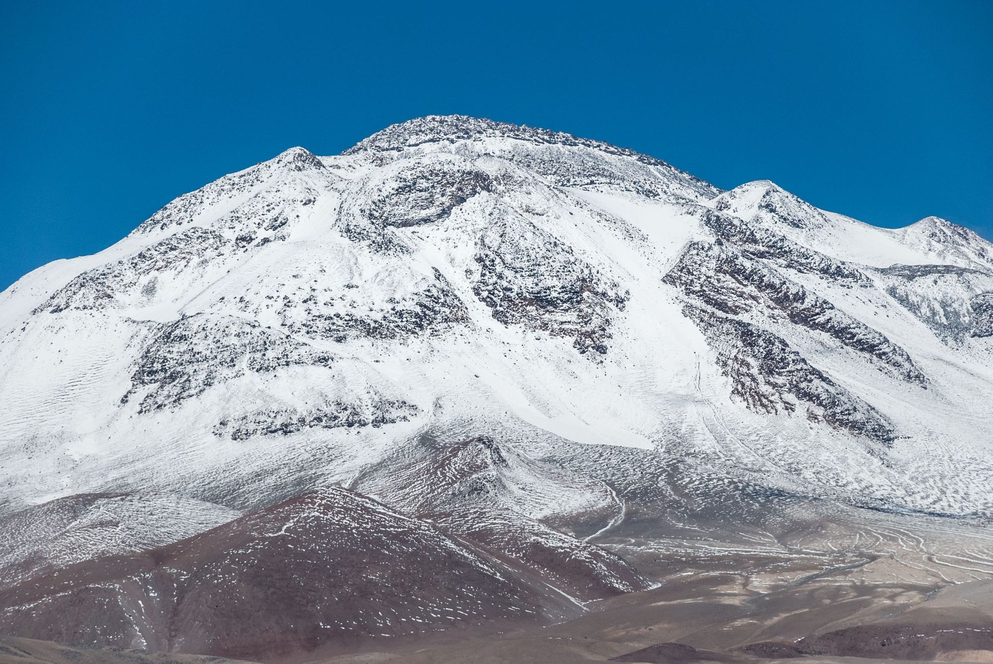 Nevado Tres Cruces or Tres Cruces Mountain, in Atacama, Chile, viewed from San Francisco pass to Catamarca province, Argentina. Photo: Getty