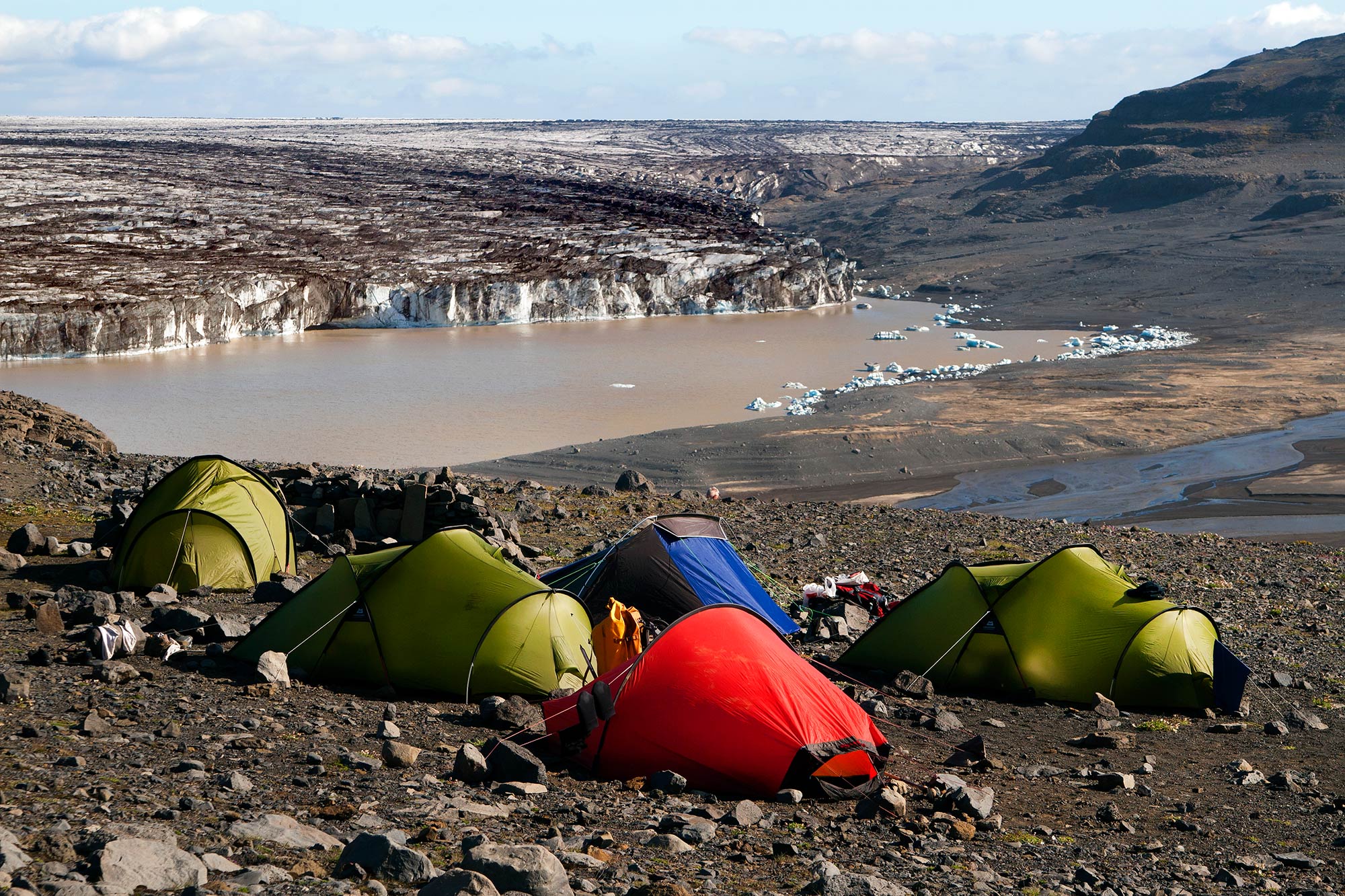 Wild camping in Vatnajökull National Park. Photo: Icelandic Mountain Guides.