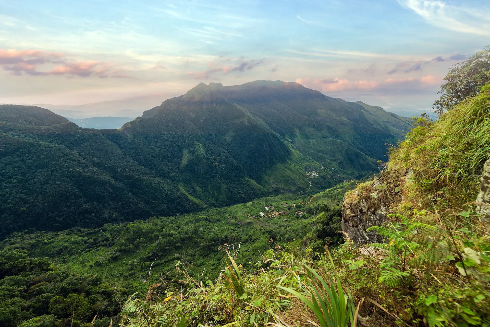 World's End viewpoint, in Horton Plains National Park, Sri Lanka. Photo: Getty.