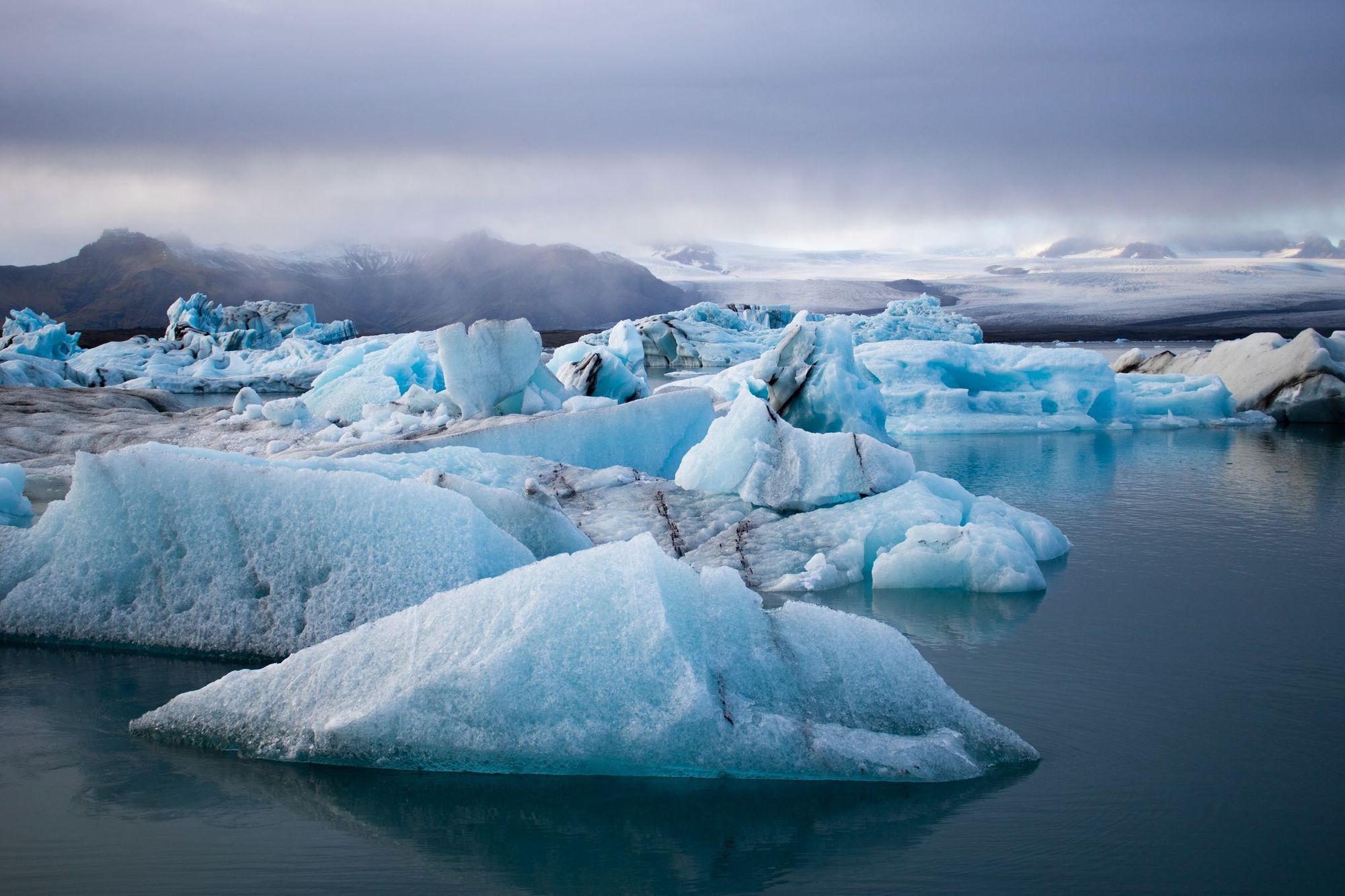 The glacial lagoon of Jökulsárlón in Iceland. Photo: Getty.