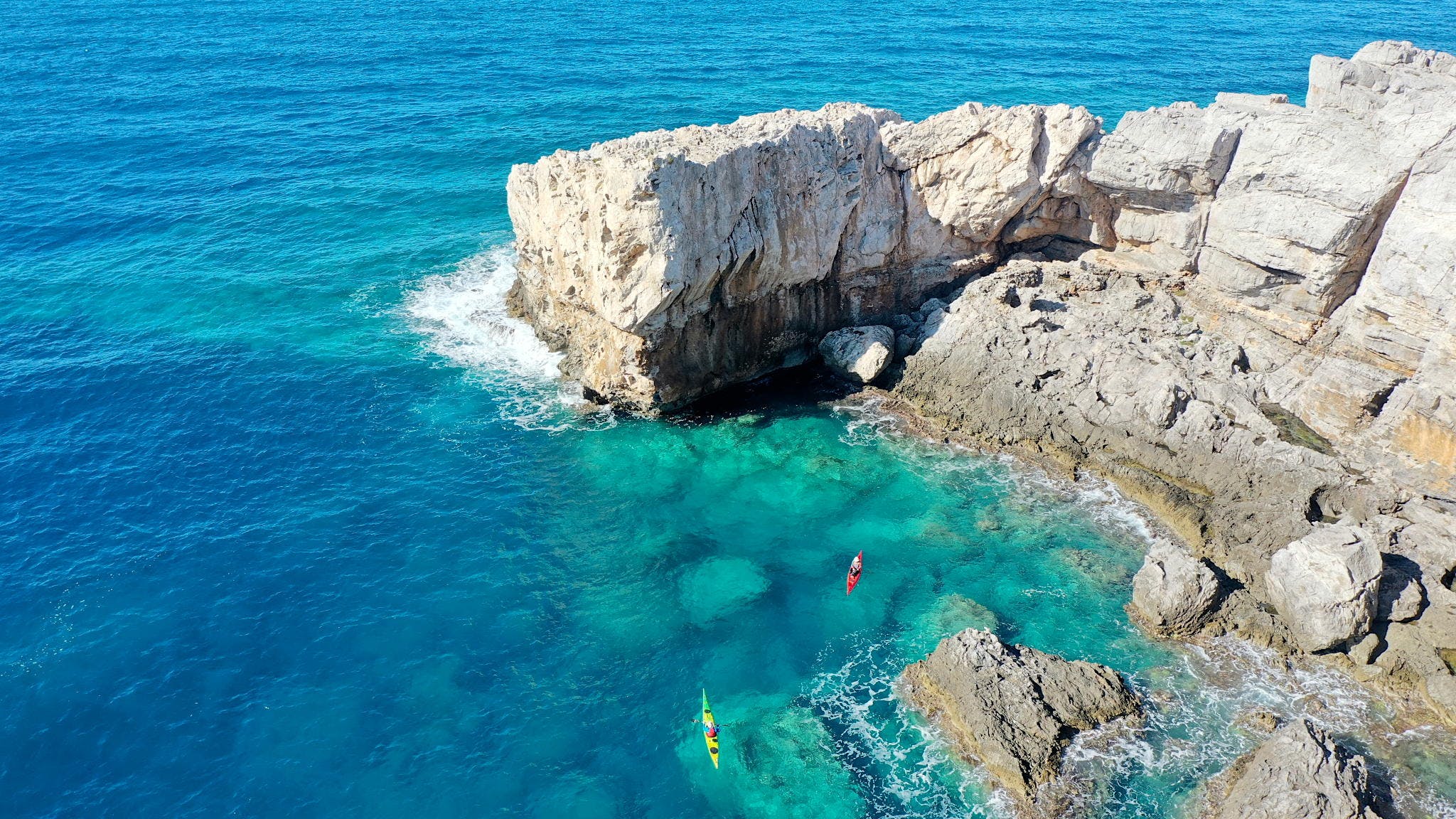 Kayaking in Falasarna. Photo: Fit in Crete