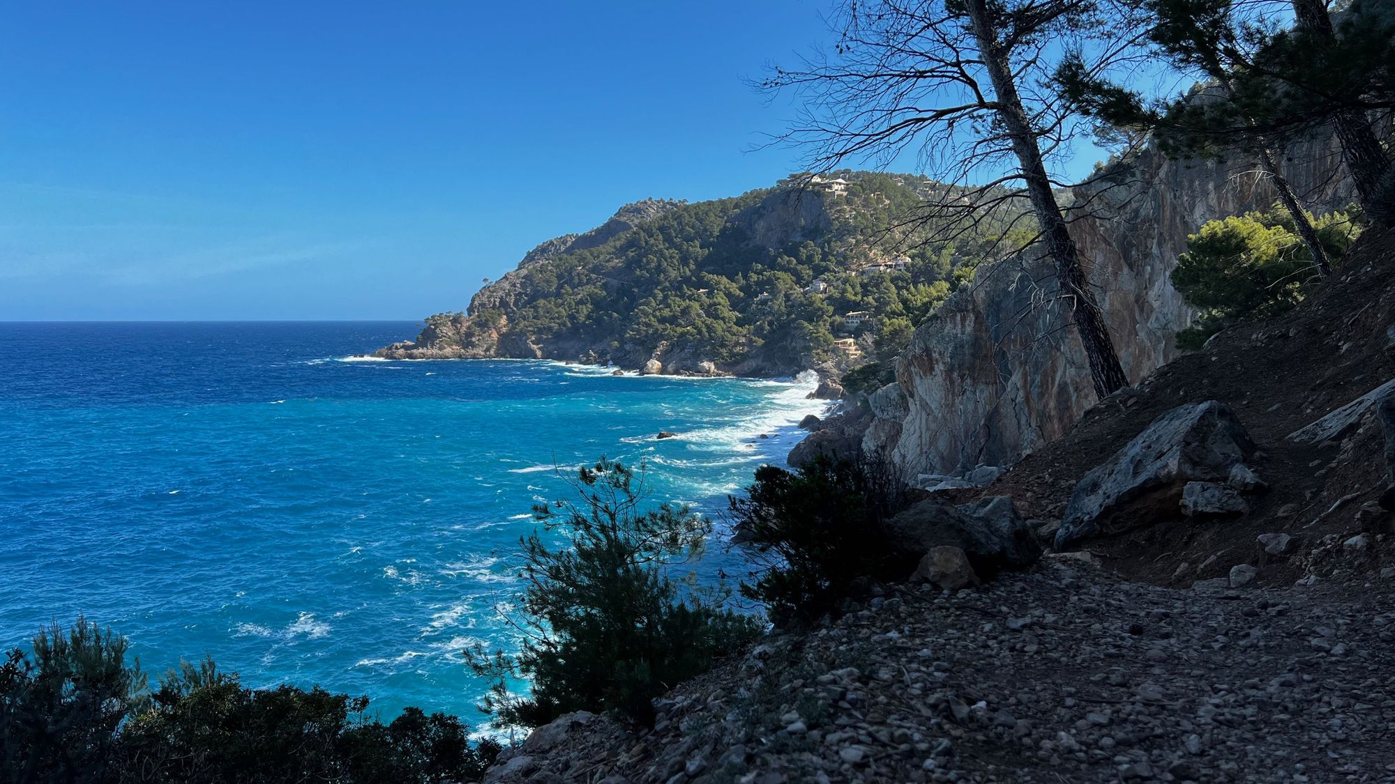 The silent, secretive coves of Mallorca, ideal for wild swimming. Photo: José Miguel Real
