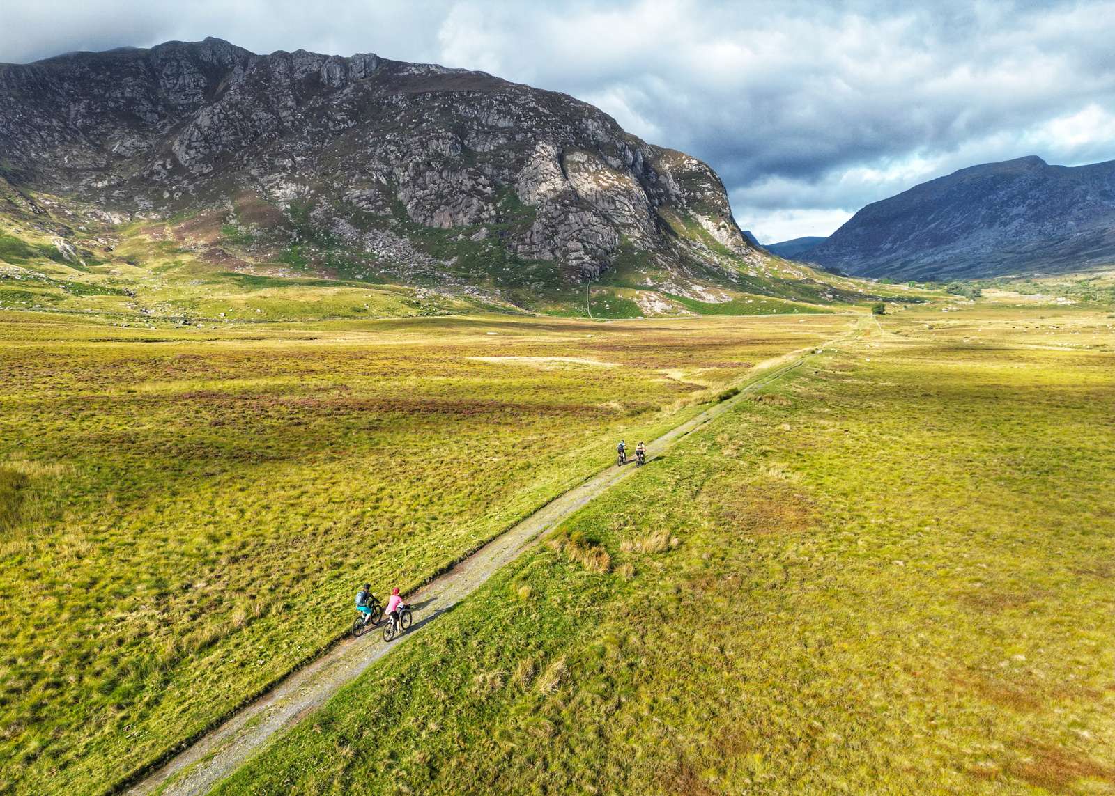 Riding past the Glyderau mountains on the Traws Eryri route in Snowdonia. Photo: Phill Stasiw/Cycling UK