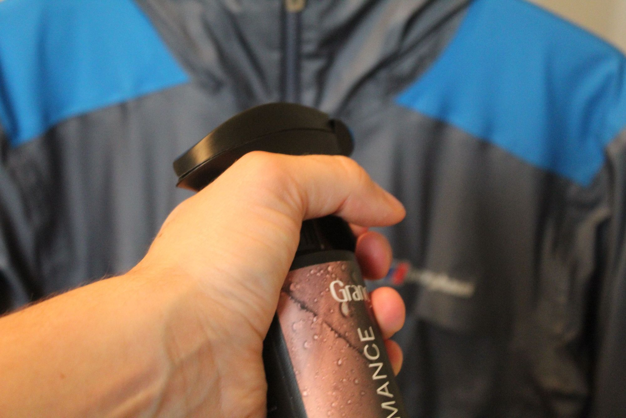 How to reproof a waterproof or down jacket - 2023 - Adventure Pending