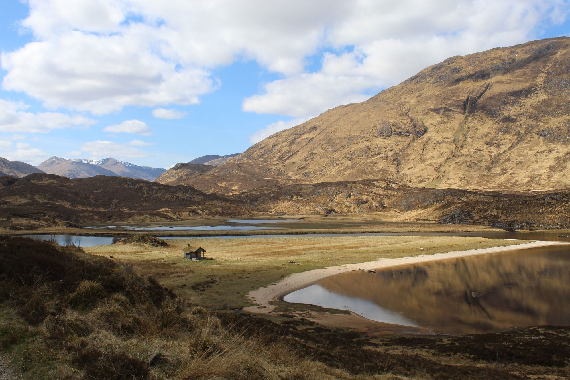 A stunning, circular beach on the edge of Loch Affric, leading into the glen beyond. Photo: Stuart Kenny