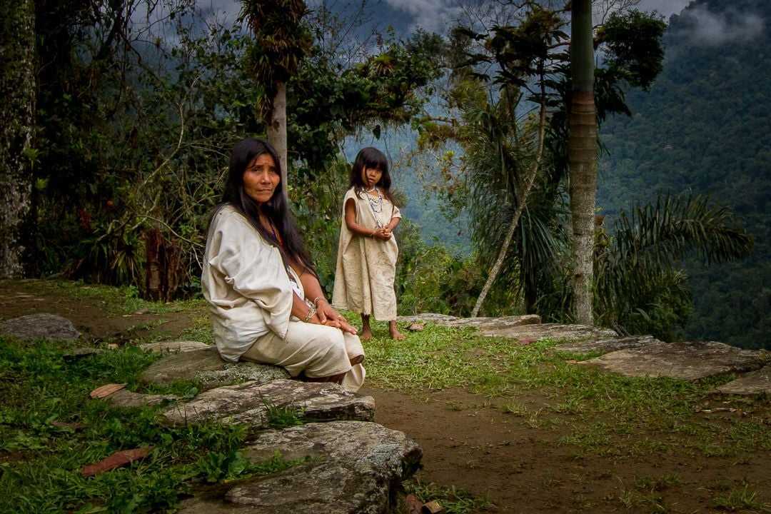 Portrait of a Koguis tribeswoman and child on a terrace at Ciudad Perdida. Photo: Dwayne Reilander / Wiki Commons