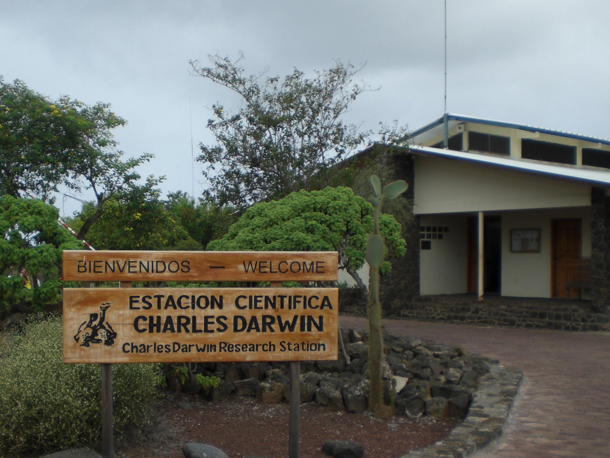 The entrance to the Charles Darwin Research Station. Photo: Wiki Commons