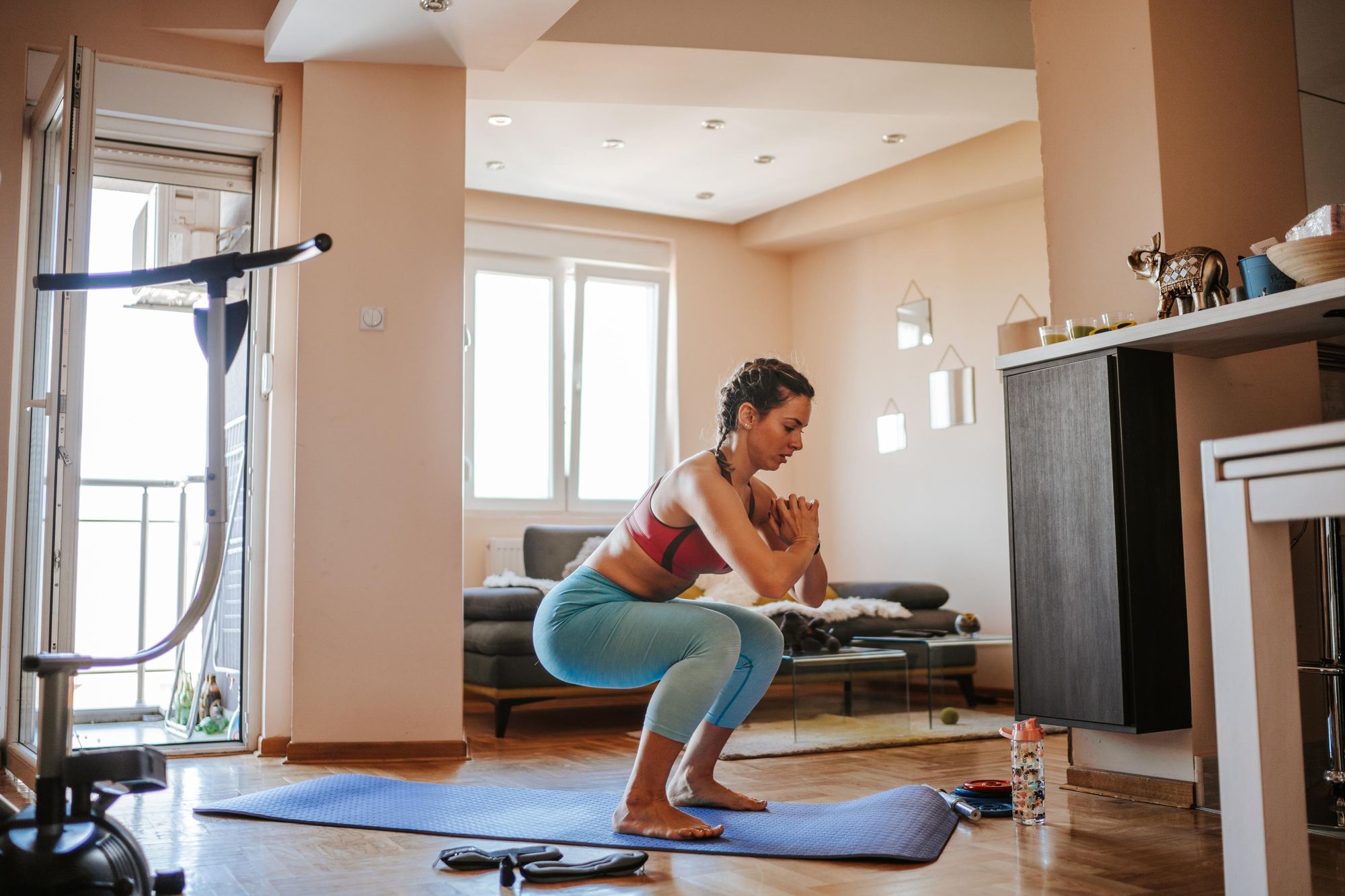 Squats and lunges target the major muscle groups in the legs, making them ideal preperation for a mountain climb. Photo: Getty