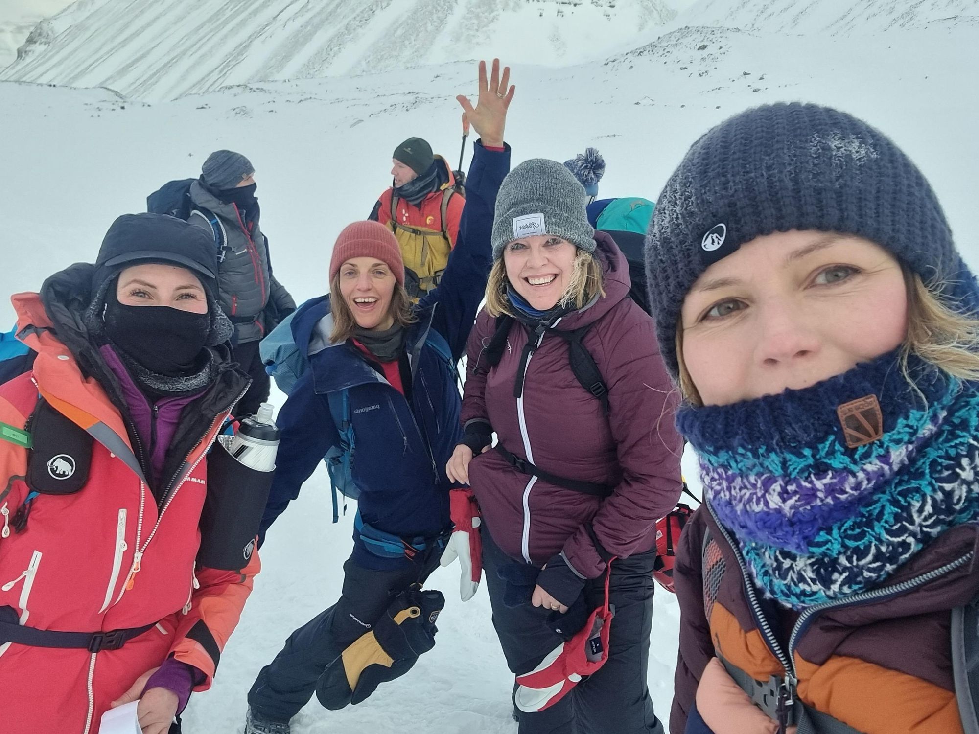 Much Better Adventurers having fun in Svalbard. Photo: Much Better Adventures.