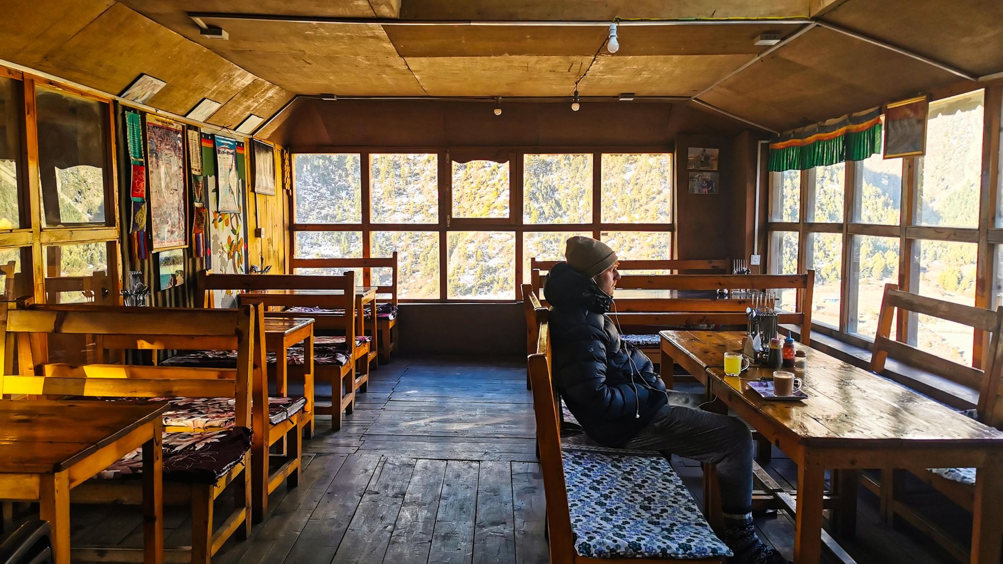 A classic dining hall in one of the teahouses of Nepal. Photo: Josh Edwards