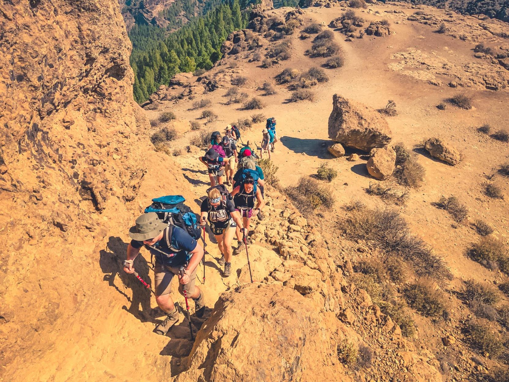 Uphill hiking from Tejeda to Roque Nublo on Gran Canaria. Photo: Climbo