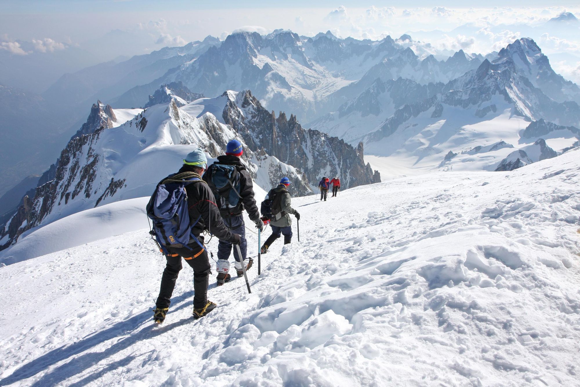 Climbers on Mont Blanc. Photo: Guillaume Besnard.