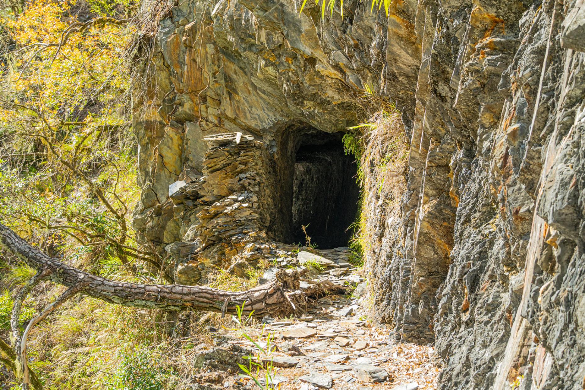 A hand carved stone tunnel on the Batonngguan Historic Trail. Photo: Daniel Rios.