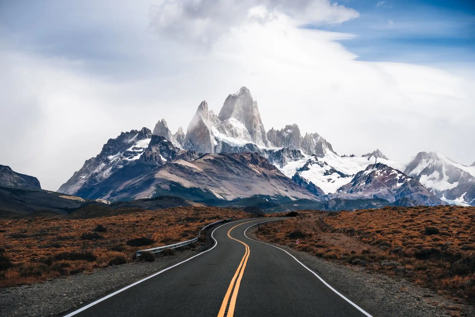 The winding road to El Calafate in Patagonia. Photo: Shutterstock.