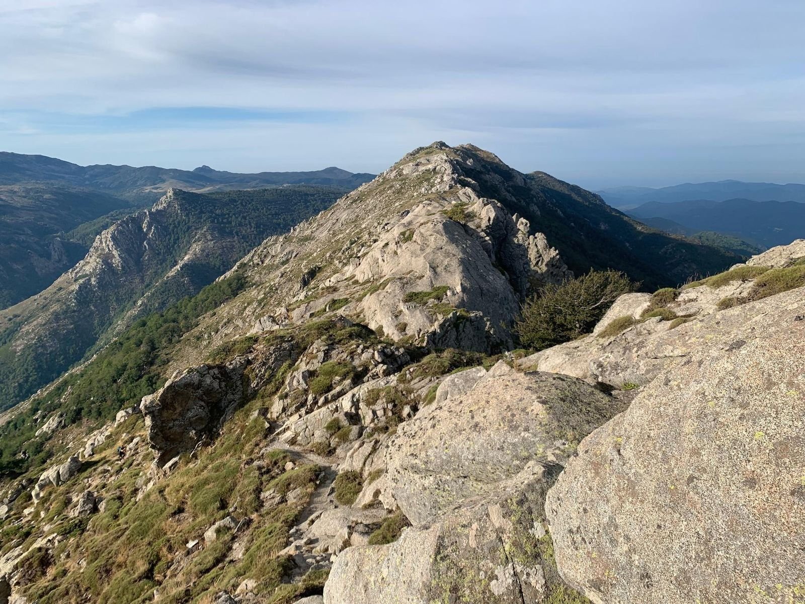 The ridge linking Refuge de Usciolu to Refuge de Matalza. Photo: Getty.