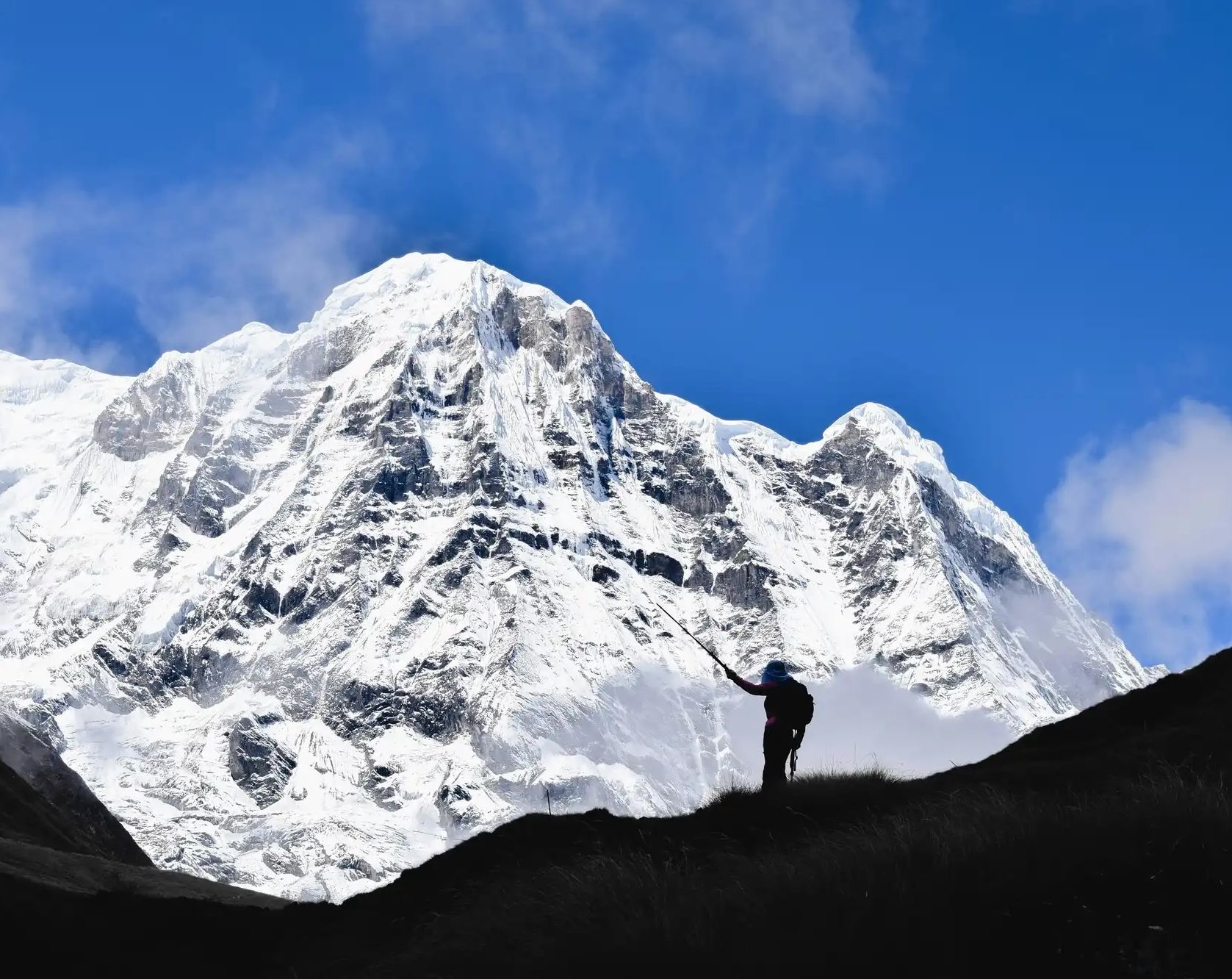 Mountain views from Annapurna Base Camp. Photo: Christoffer Voss/ Unsplash.