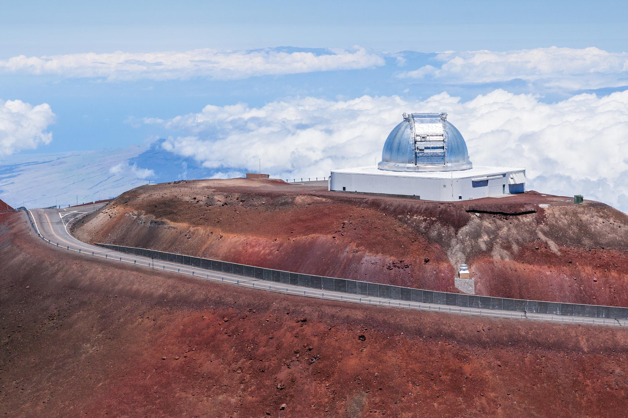 The road leading past Mauna Kea observatory on Big Island, Hawaii. Photo: Getty