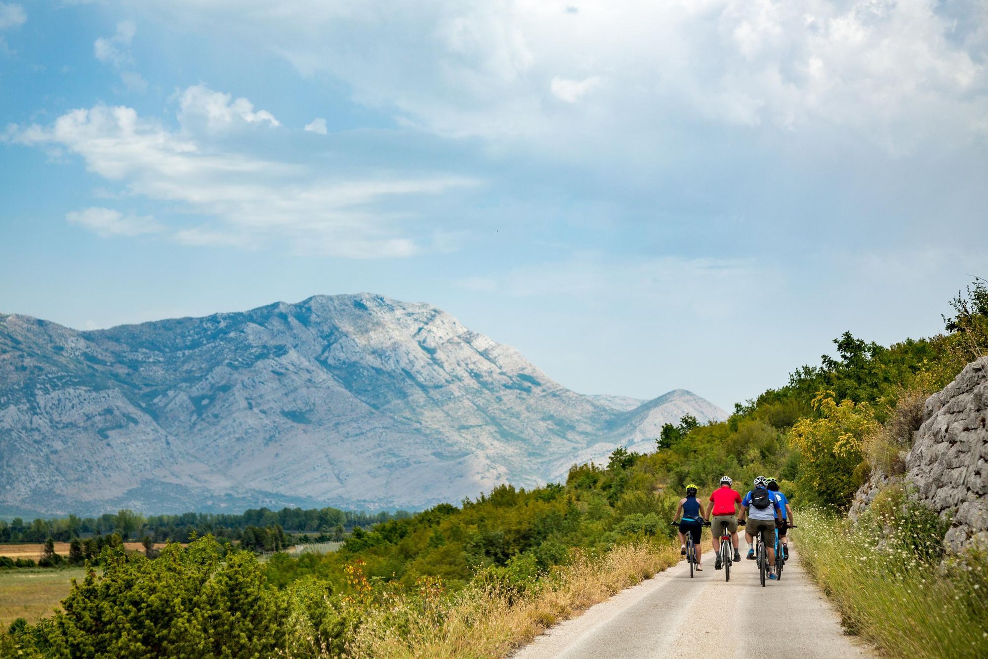 A stretch of scenic asphalt in Bosnia and Herzegovina. Photo: Green Visions