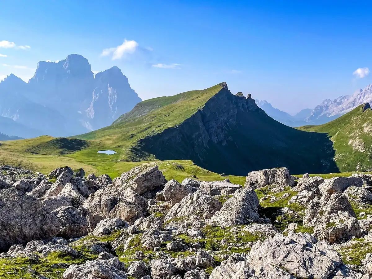 The Mondeval Plateau, the Dolomites. Photo: Unsplash.
