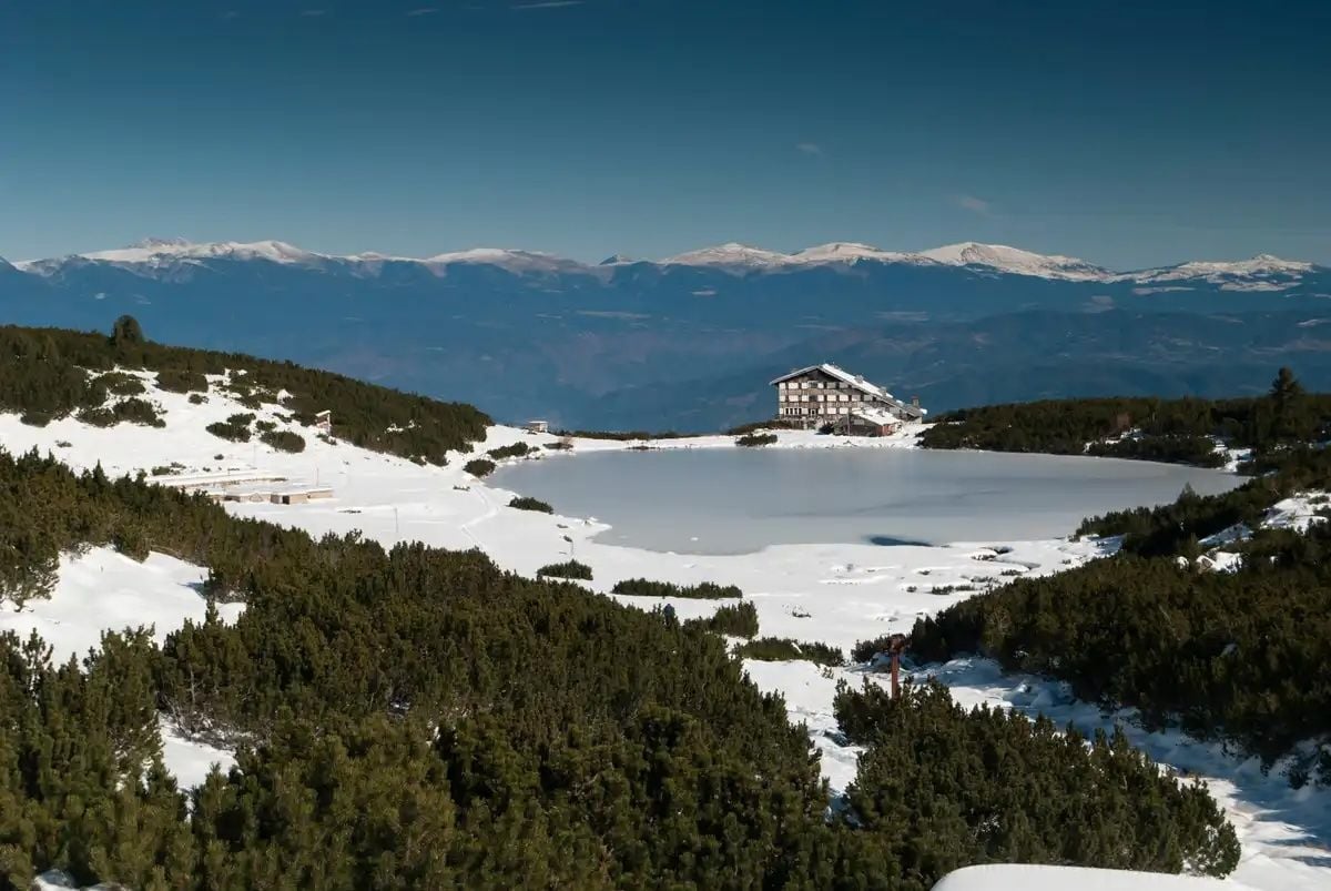 Bezbog Lake, near Bezbog hut in Bulgaria. Photo: Getty.