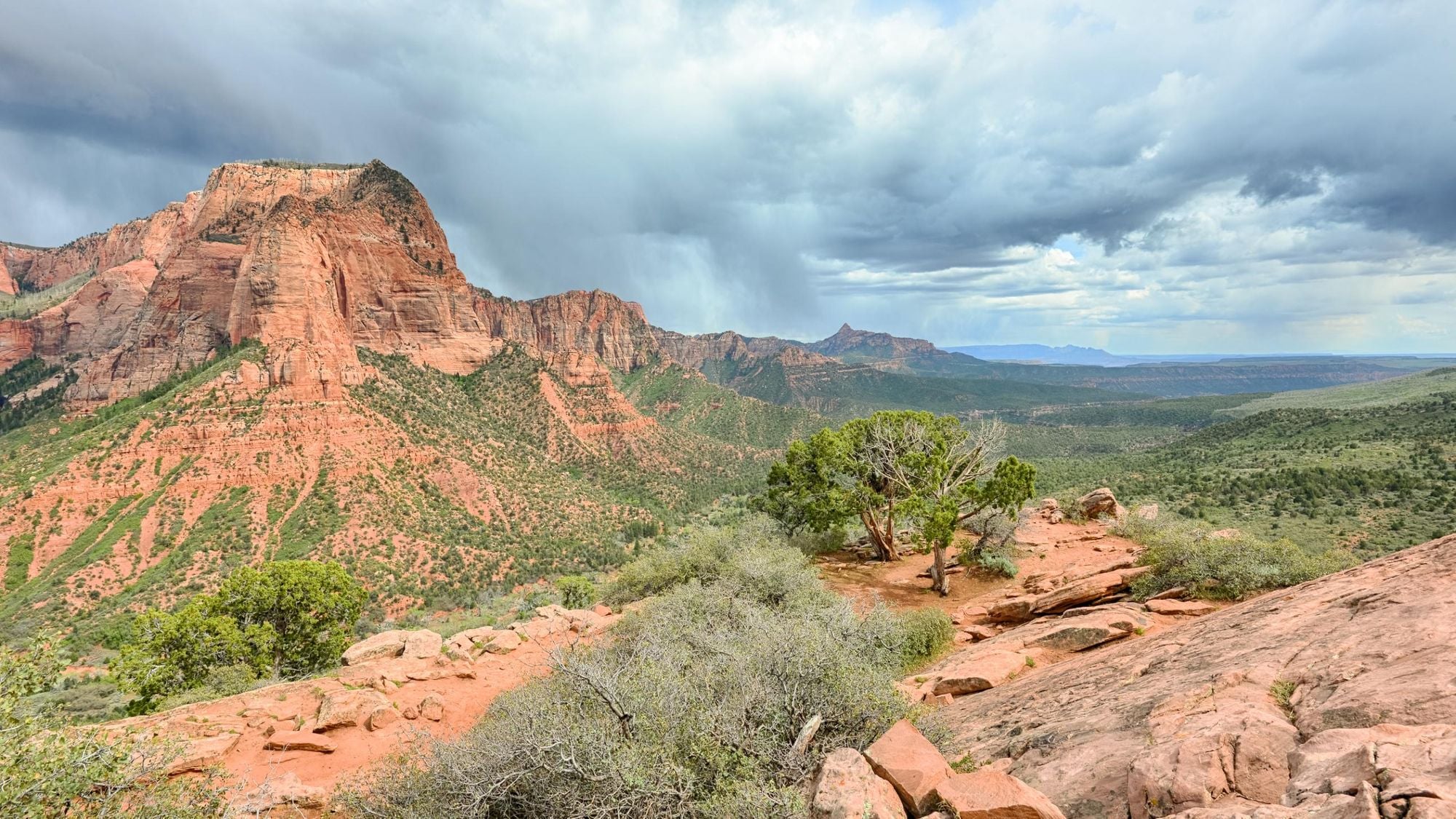 The view from Timber Creek Overlook Trail. Photo: Shutterstock.