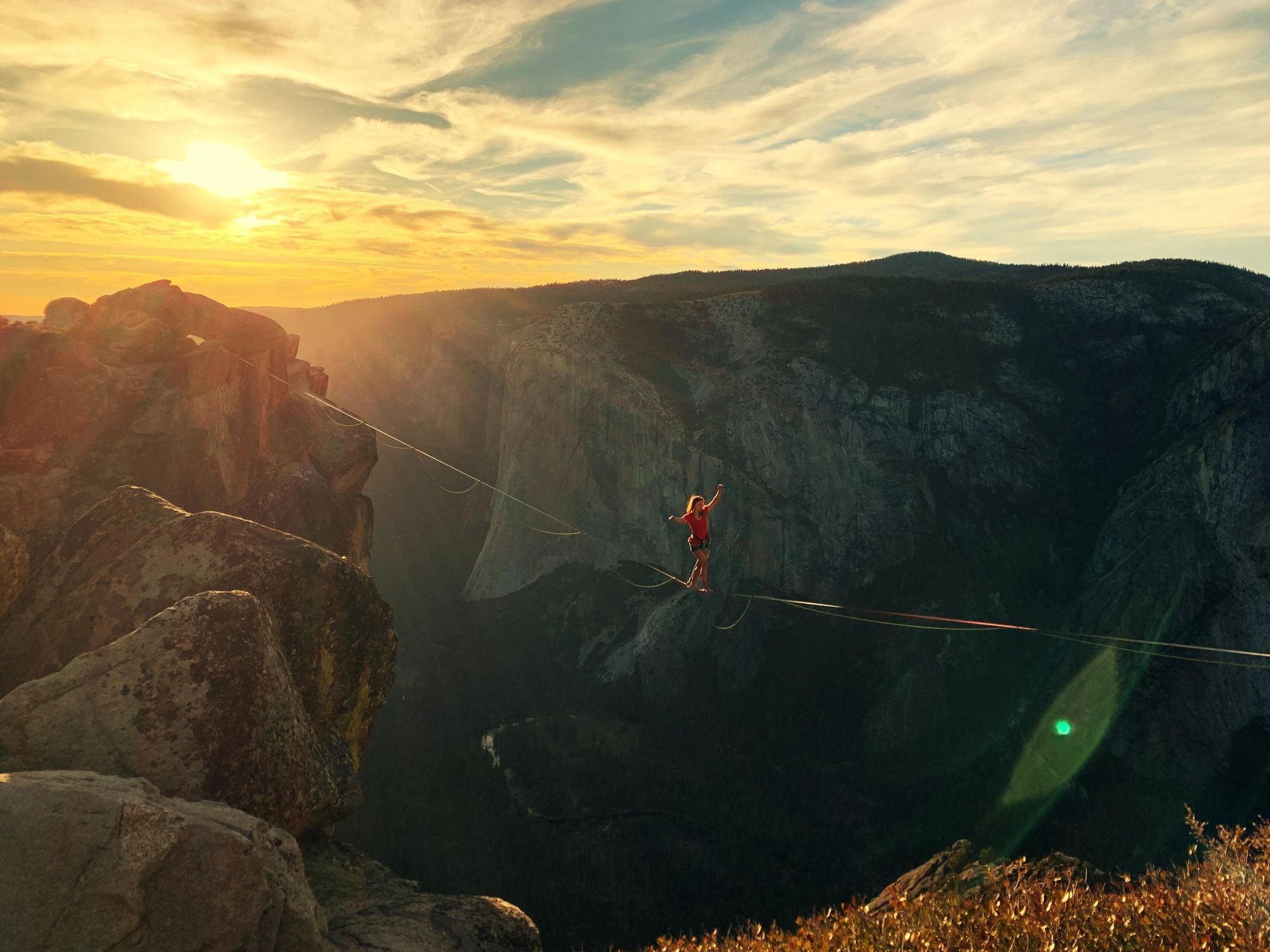 Denisa highlining in Yosemite National Park. Photo: Denisa Krásná