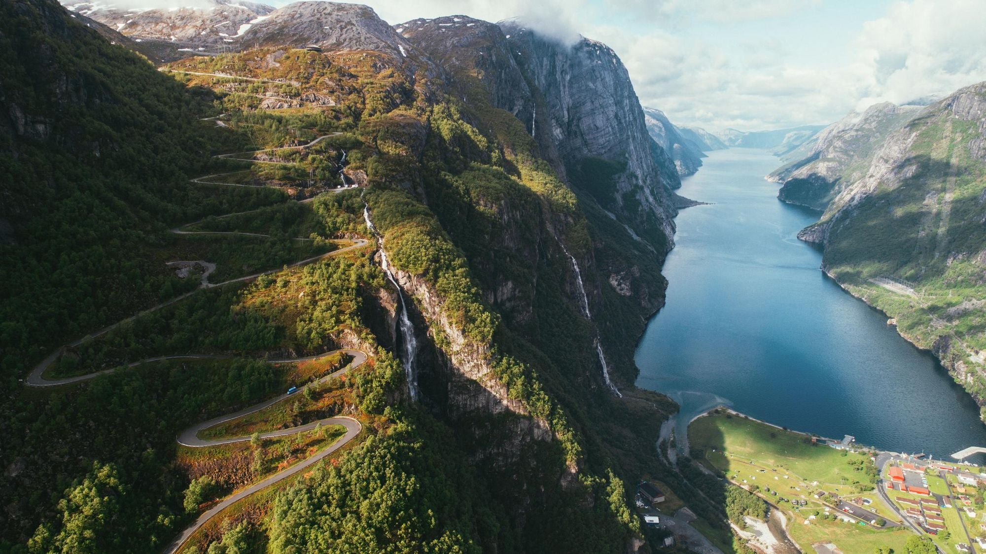 The bends of the Lyseveien Road and the Lysefjord, reaching into the distance beyond. Photo: Getty