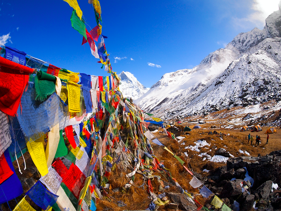 A Guide to Trekking the Himalayas