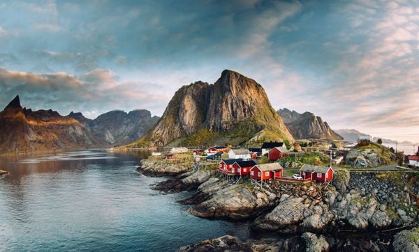 The Lofoten Islands: A Photographic Guide to the Norwegian Islands